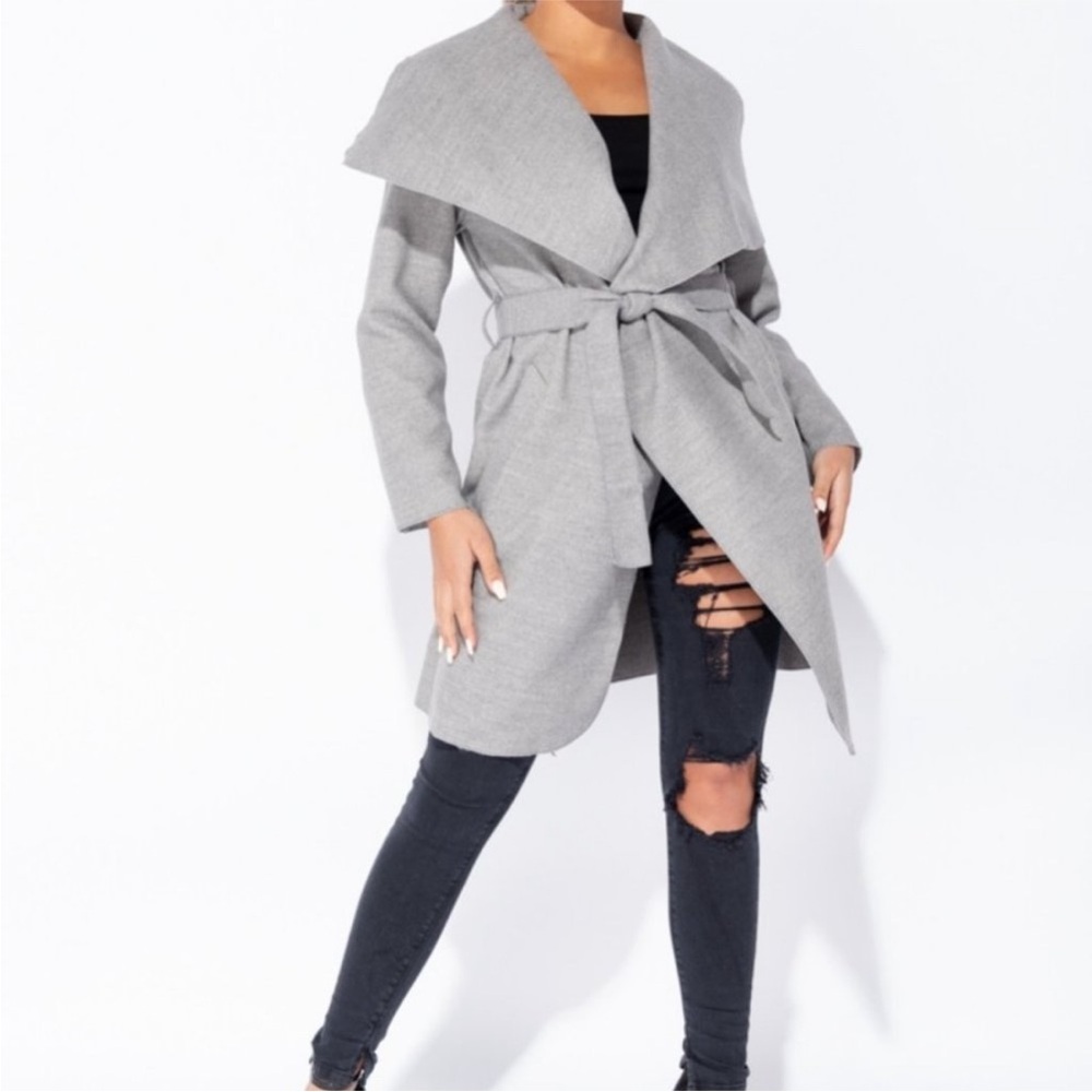 Belted Waterfall Lapel Wrap Manhattan Coat in Light Gray Size: Small